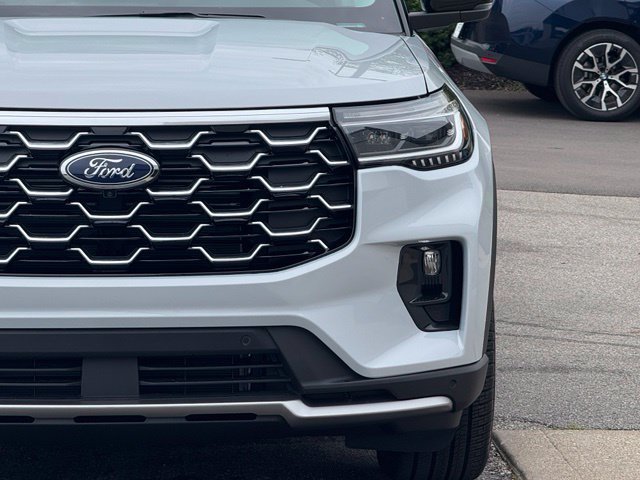 Used 2026 Ford Explorer Platinum w/ LUX Leather Package AWD/4WD image 10