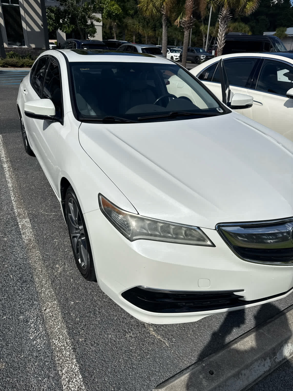 Used 2016 Acura TLX w/ Technology Package FWD image 2