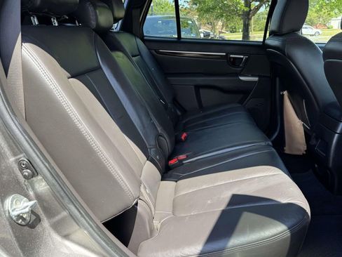 Used 2012 Hyundai Santa Fe Limited FWD image 13