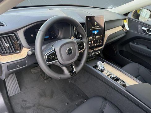 New 2026 Volvo XC60 B5 Plus w/ Climate Package AWD/4WD image 4