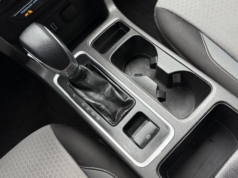 Used 2019 Ford Escape SE FWD image 24