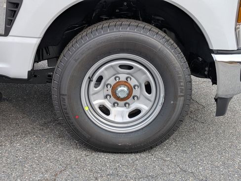 New 2026 Ford F250 XL RWD image 12