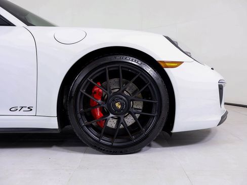 Certified 2018 Porsche 911 Targa 4 GTS image 28