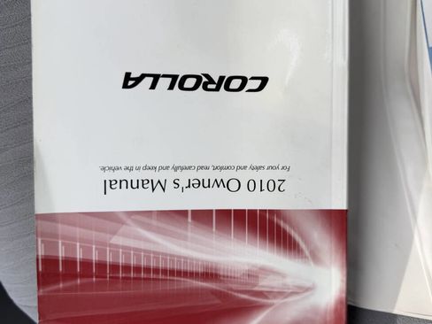 Used 2010 Toyota Corolla LE image 21