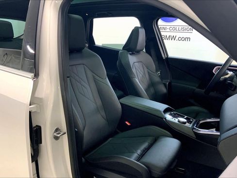 Certified 2025 BMW X3 xDrive30i image 8