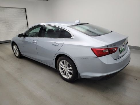 Used 2017 Chevrolet Malibu LT FWD image 3