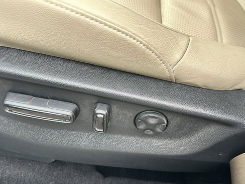Used 2022 Honda CR-V Touring image 26