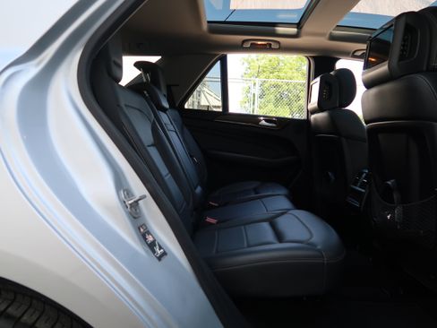 Used 2012 Mercedes-Benz ML 350 4MATIC image 41
