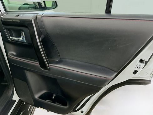 Used 2024 Toyota 4Runner TRD Off-Road Premium image 31