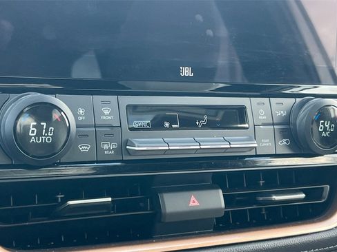 Used 2024 Toyota Grand Highlander AWD Hybrid image 20