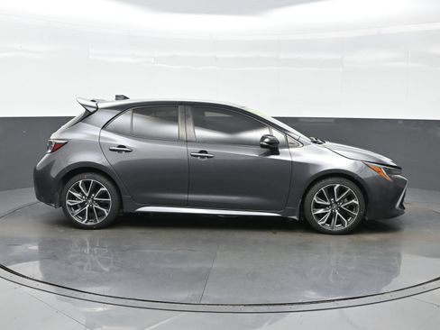 Used 2022 Toyota Corolla XSE FWD image 7