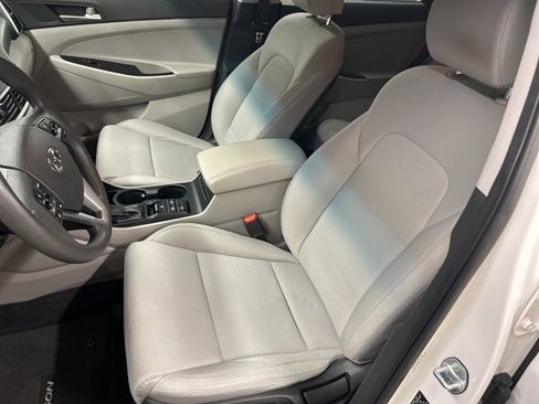 Used 2019 Hyundai Tucson SE image 23