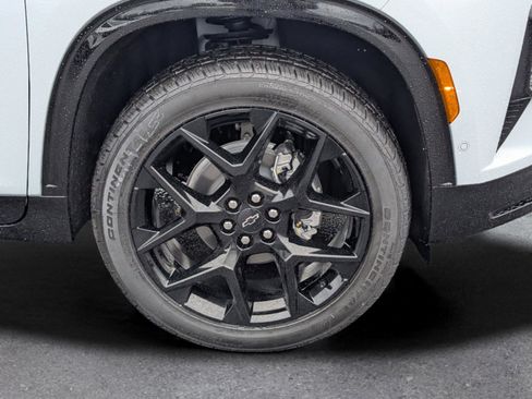 New 2026 Chevrolet Traverse RS image 6