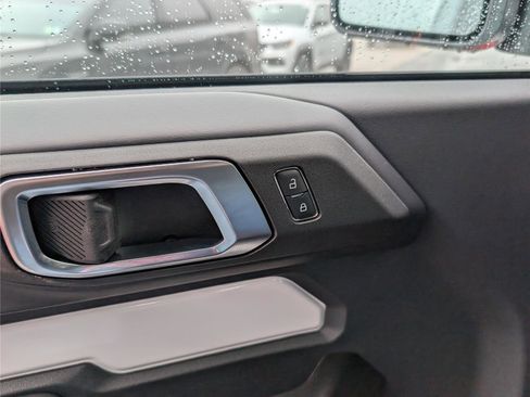 Used 2025 Ford Bronco Stroppe Edition image 19