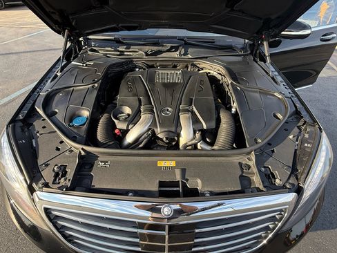 Used 2016 Mercedes-Benz S 550 Sedan image 44