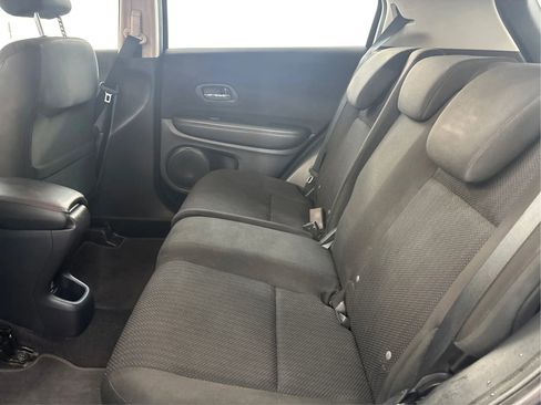 Used 2018 Honda HR-V LX image 14