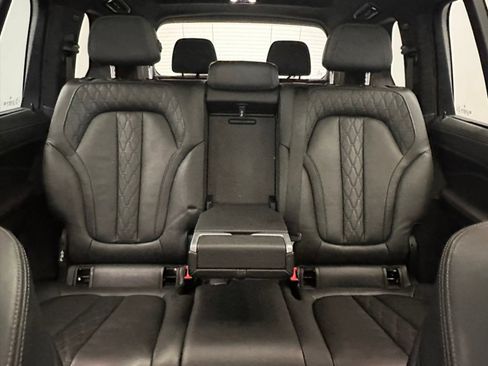 Used 2019 BMW X7 xDrive40i w/ Premium Package AWD/4WD image 42