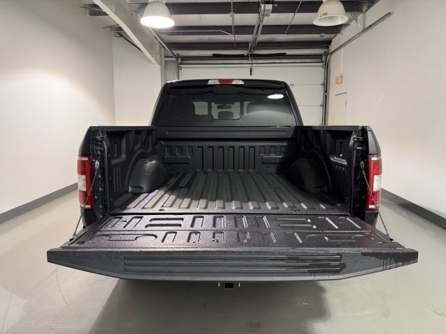 Used 2018 Ford F150 XLT w/ Equipment Group 302A Luxury AWD/4WD image 8