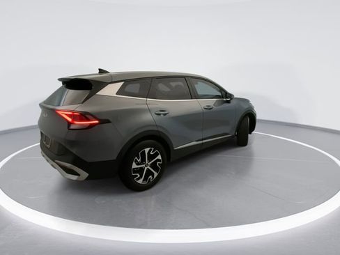 Used 2024 Kia Sportage EX FWD image 6