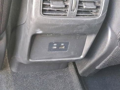 Certified 2021 Nissan Rogue SV image 11