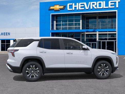 New 2026 Chevrolet Equinox LT w/ Convenience Package II image 5