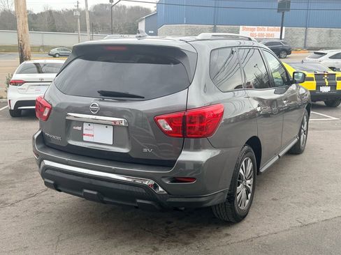 Used 2019 Nissan Pathfinder SV image 6