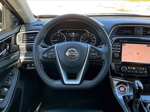 Used 2022 Nissan Maxima Platinum w/ Sport Mat Group image 5