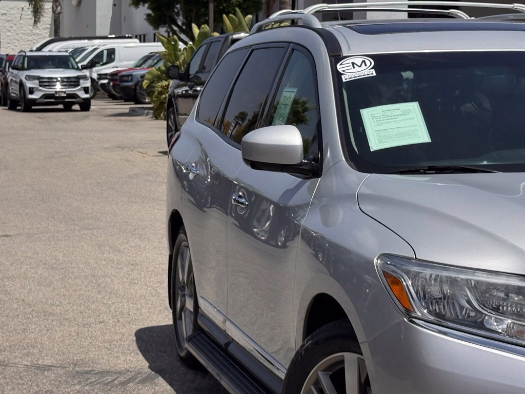Used 2015 Nissan Pathfinder Platinum w/ Cargo Package FWD image 5