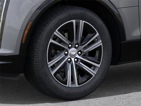 New 2026 Cadillac Lyriq Luxury w/ LPO, Floor Liner Package image 9