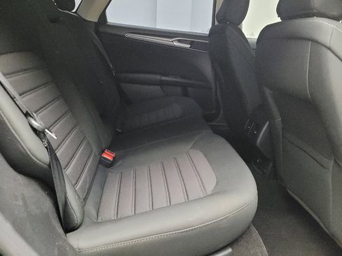 Used 2020 Ford Fusion SE FWD image 19