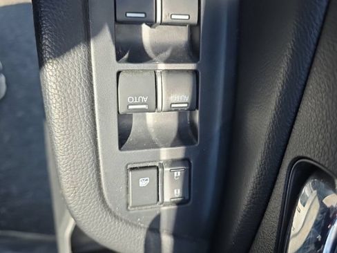 Used 2021 Honda Pilot Elite image 12