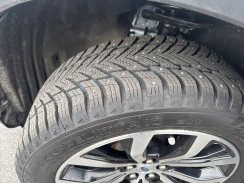 Used 2025 Ford Explorer ST-Line image 27