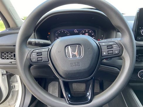 Used 2023 Honda Accord LX image 35