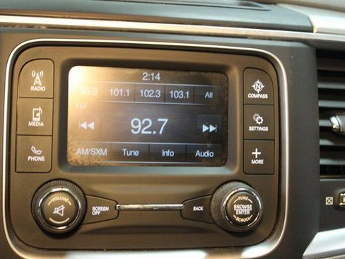 Used 2018 RAM 1500 Classic SLT image 22