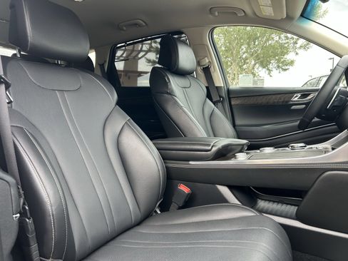 Used 2024 Genesis GV80 2.5T image 13