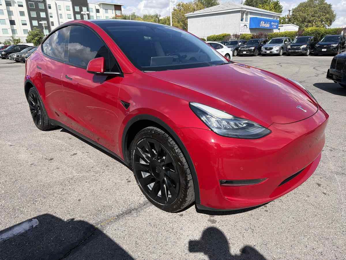 Used 2022 Tesla Model Y Long Range AWD/4WD image 7