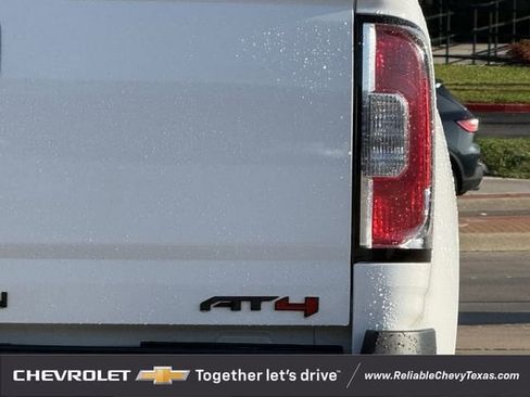 Used 2022 GMC Canyon AT4 w/ Trailering Package image 8