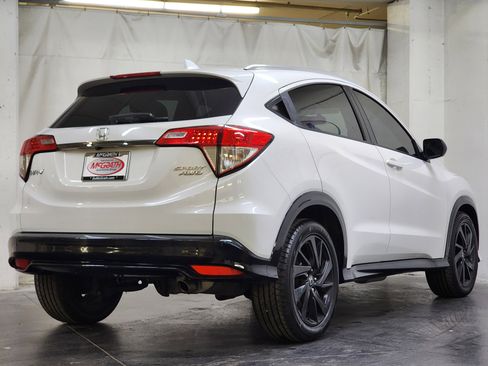 Used 2021 Honda HR-V Sport image 5
