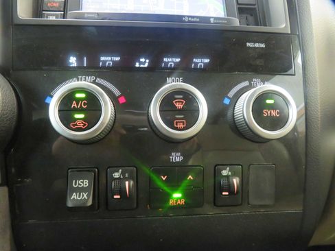 Used 2018 Toyota Sequoia Limited w/ Safety & Convenience Package AWD/4WD image 48