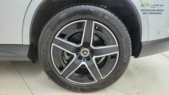 Used 2025 Mercedes-Benz GLC 300 4MATIC image 74