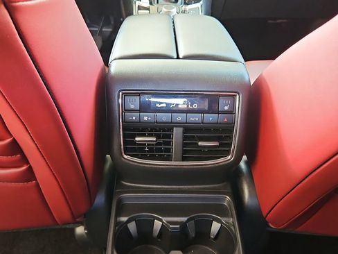 Used 2021 MAZDA CX-9 Carbon Edition FWD image 31