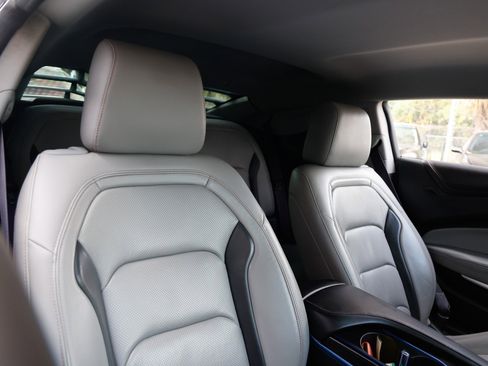 Used 2017 Chevrolet Camaro LT image 19