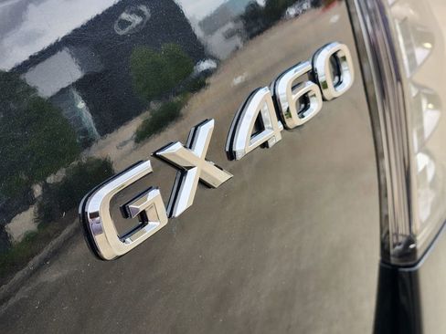 Certified 2023 Lexus GX 460 Premium w/ Premium Package image 12