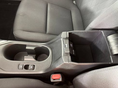 Used 2025 Toyota Corolla LE FWD image 35