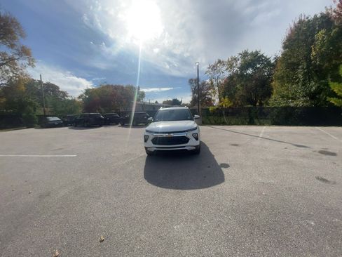 Used 2025 Chevrolet TrailBlazer LT image 9