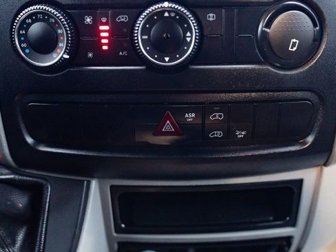 Used 2018 Mercedes-Benz Sprinter 144 Cargo image 17