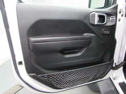 Used 2021 Jeep Wrangler Unlimited Sport AWD/4WD image 12