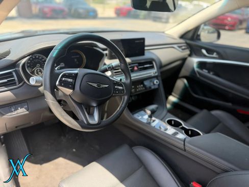 Used 2025 Genesis G70 2.5T RWD image 13