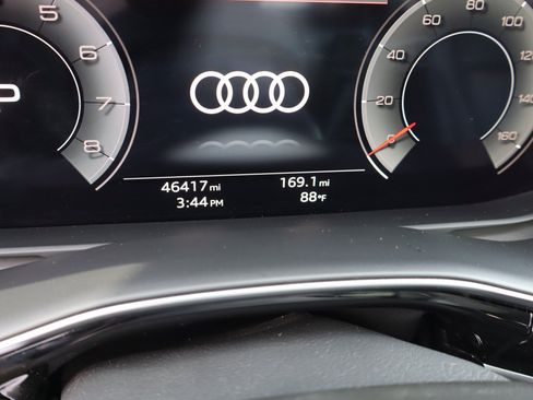 Used 2021 Audi Q7 2.0T Premium Plus w/ Premium Plus Package AWD/4WD image 9