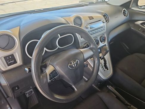 Used 2011 Toyota Matrix image 22
